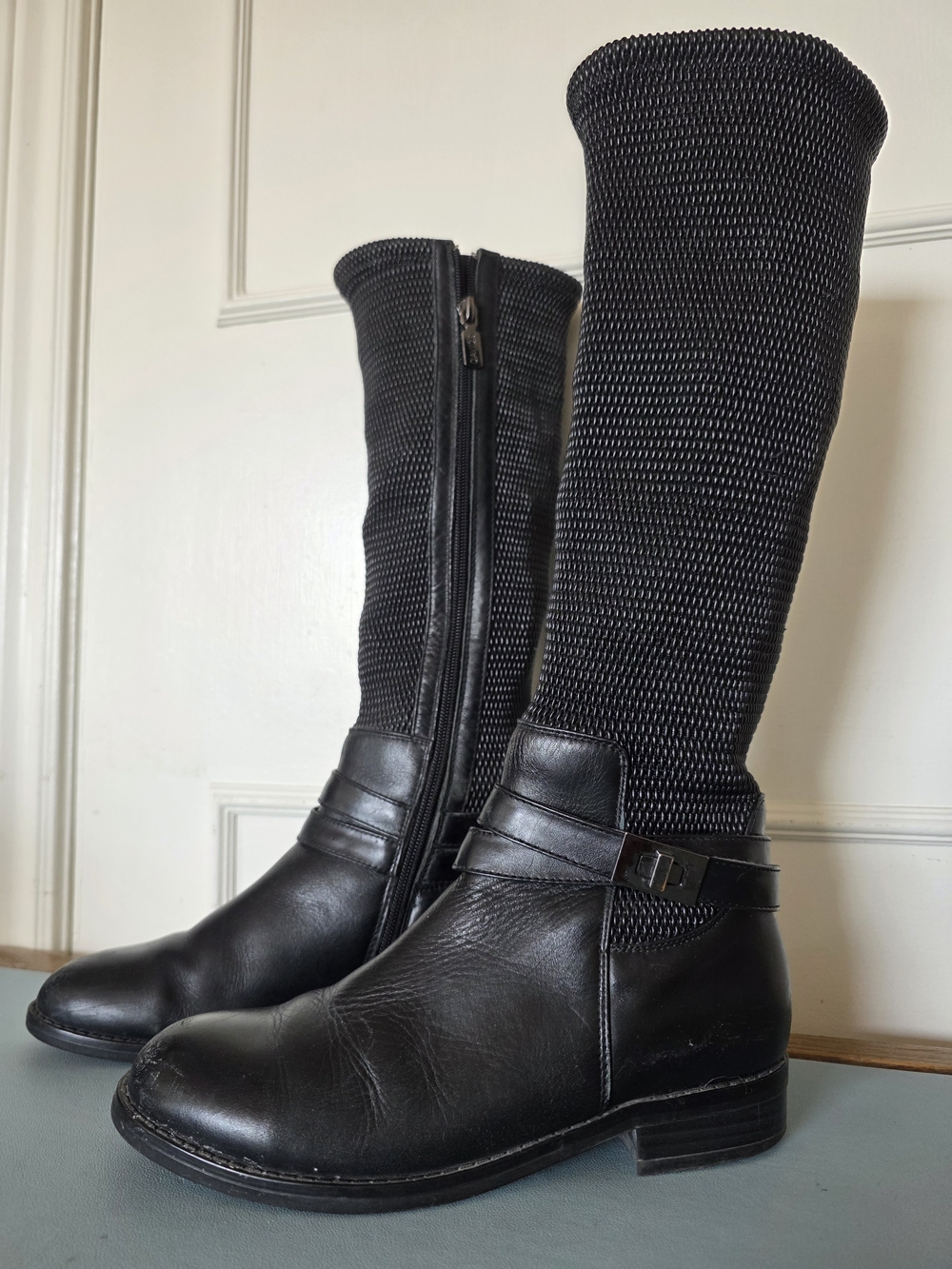 Davids Black Leather Knit Shaft Lined Knee High Riding Boots Sz 8.5 Side Zip